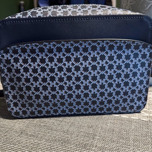Kate Spade Navy and Light Blue Crossbody Camera Bag - Picture 3 of 8